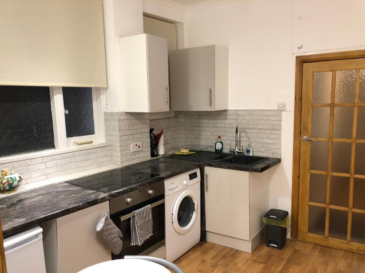 Modern Apartment In Twickenham Highstreet Экстерьер фото