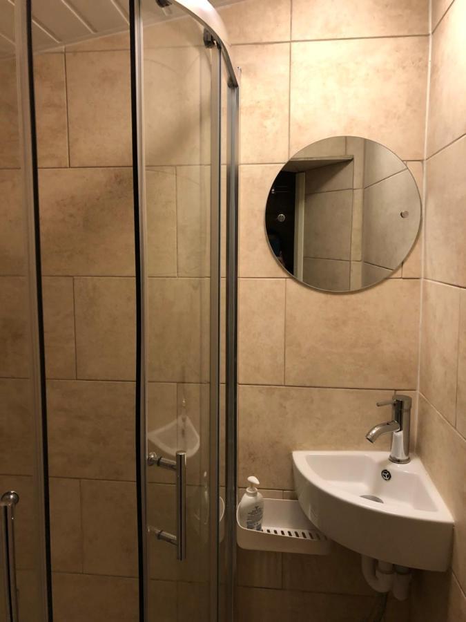 Modern Apartment In Twickenham Highstreet Экстерьер фото